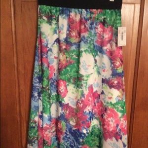 LuLaRoe Lola Skirt- XS Watercolor Feather Painting